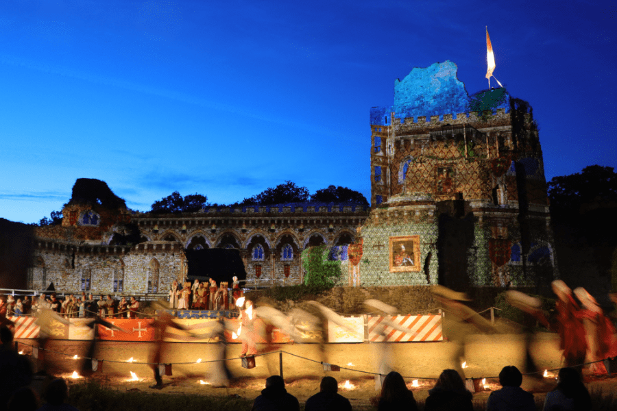 spectacle-nocturne-chateau-talmont-vendee-grand-littoral