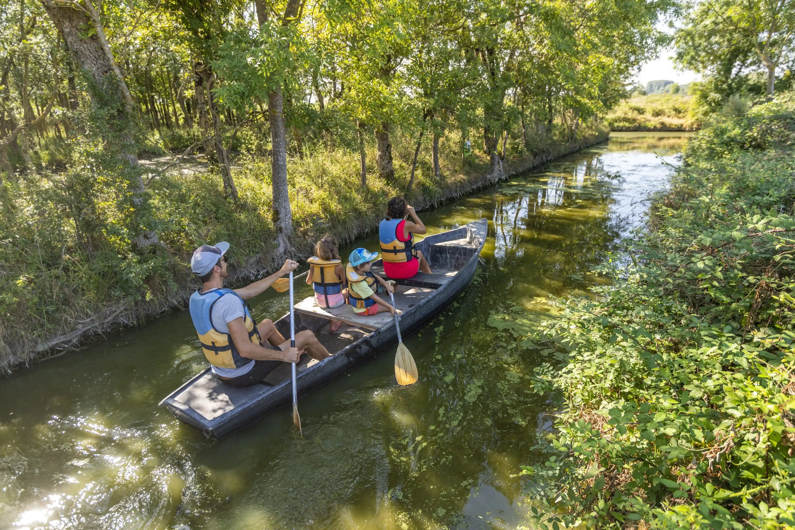 maison-du-marais-canoe-longeville-sur--mer-credit-photo-julien-gazeau
